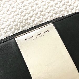 🆕 Marc Jacobs Cellphone wallet
